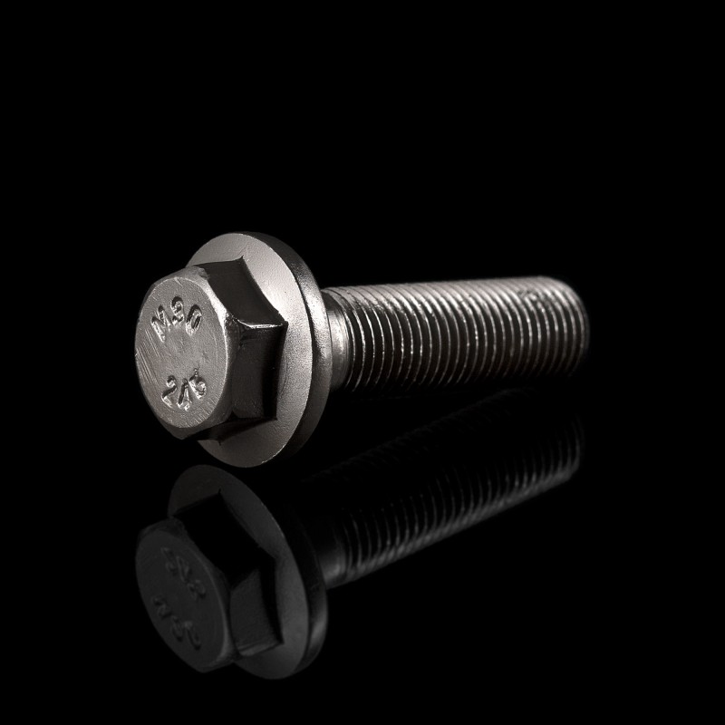 Болт маховика  