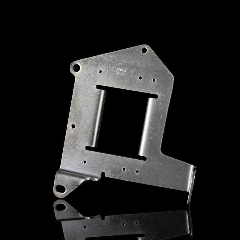 Разъем подключения блока управления двигателем YC6J210N-52 J4S00-3823360A