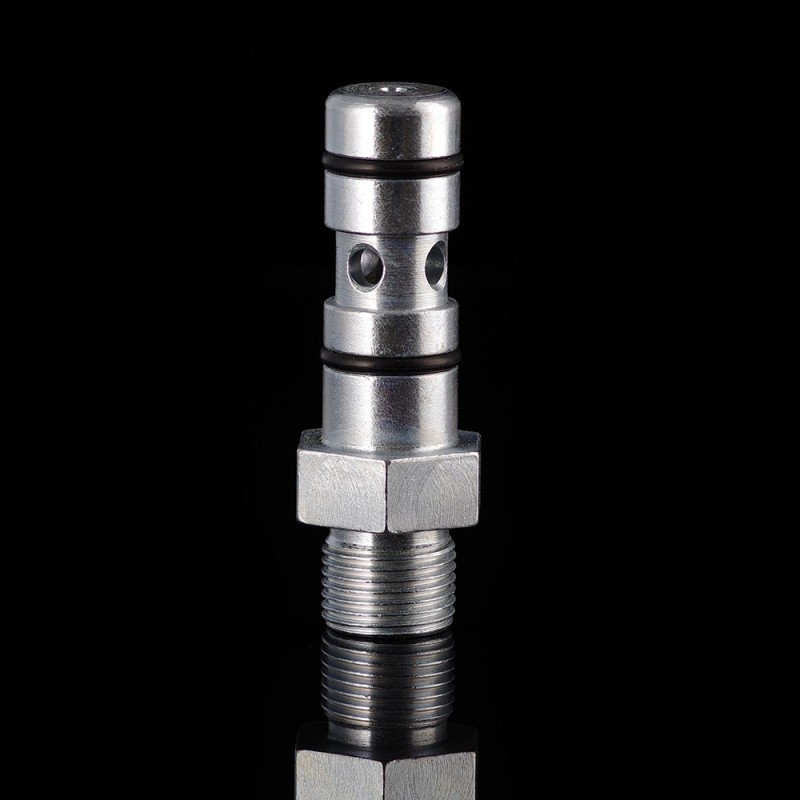 Головка заправочная под гайку М18х15, наружный диаметр 18 Головка заправочная под гайку М18х15, наружный диаметр 18