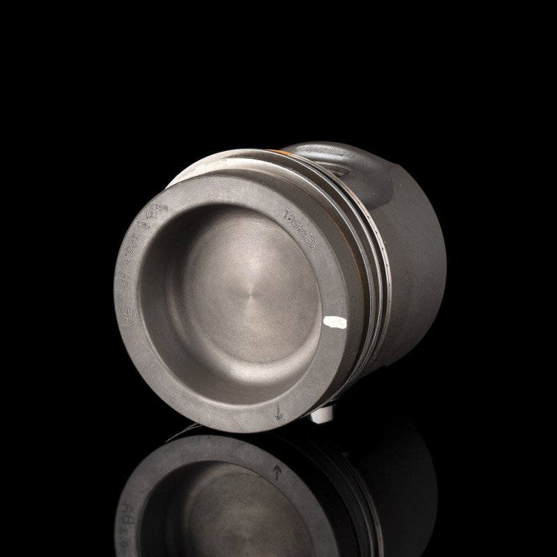 Поршень A9060304217