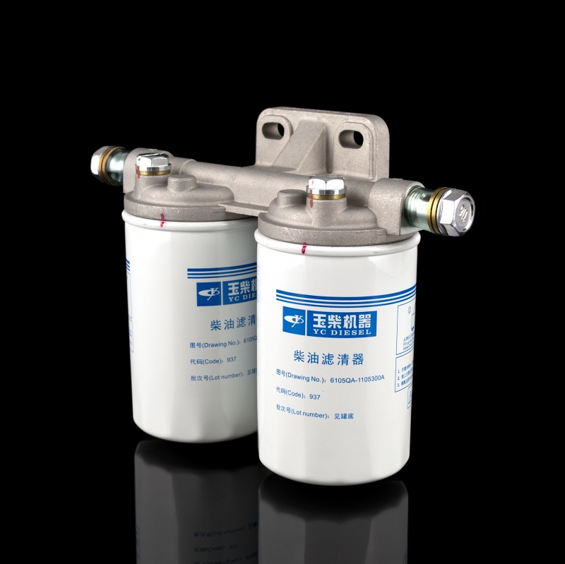 Фильтр топливный в сборе с кронштейном (2 шт. в компл.) Фильтр топливный в сборе с кронштейном (2 шт. в компл.)