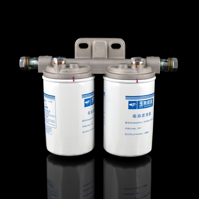 Фильтр топливный в сборе с кронштейном (2 шт. в компл.) Фильтр топливный в сборе с кронштейном (2 шт. в компл.)